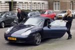 Amsterdam 12 februari 2011
Nicky v Dam heeft zijn vriendin Patricia Paay een Porsche 911 cabrio cadeau gegeven voor valentijnsdag.
Peter Smulders bv