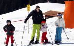 Lech 19 februari 2011
Fotosessie met de koninklijke familie in Lech. Aanwezig waren Koningin Beatrix Prins Willem Alexander Maxima Prinses Amalai Ariane en Alexia aslmede Prins Constantijn met zijn vrouw Prinses Laurentien en kinderen en Prins Friso met zijn vrouw Mabel Wisse Smit en hun kinderen.
Peter Smulders bv