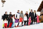 Lech 19 februari 2011
Fotosessie met de koninklijke familie in Lech. Aanwezig waren Koningin Beatrix Prins Willem Alexander Maxima Prinses Amalai Ariane en Alexia aslmede Prins Constantijn met zijn vrouw Prinses Laurentien en kinderen en Prins Friso met zijn vrouw Mabel Wisse Smit en hun kinderen.
Peter Smulders bv