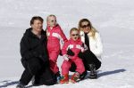Lech 19 februari 2011
Fotosessie met de koninklijke familie in Lech. Aanwezig waren Koningin Beatrix Prins Willem Alexander Maxima Prinses Amalai Ariane en Alexia aslmede Prins Constantijn met zijn vrouw Prinses Laurentien en kinderen en Prins Friso met zijn vrouw Mabel Wisse Smit en hun kinderen.
Peter Smulders bv