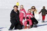 Lech 19 februari 2011
Fotosessie met de koninklijke familie in Lech. Aanwezig waren Koningin Beatrix Prins Willem Alexander Maxima Prinses Amalai Ariane en Alexia aslmede Prins Constantijn met zijn vrouw Prinses Laurentien en kinderen en Prins Friso met zijn vrouw Mabel Wisse Smit en hun kinderen.
Peter Smulders bv