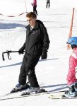 Lech 19 februari 2011
Fotosessie met de koninklijke familie in Lech. Aanwezig waren Koningin Beatrix Prins Willem Alexander Maxima Prinses Amalai Ariane en Alexia aslmede Prins Constantijn met zijn vrouw Prinses Laurentien en kinderen en Prins Friso met zijn vrouw Mabel Wisse Smit en hun kinderen.
Peter Smulders bv