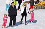 Lech 19 februari 2011
Fotosessie met de koninklijke familie in Lech. Aanwezig waren Koningin Beatrix Prins Willem Alexander Maxima Prinses Amalai Ariane en Alexia aslmede Prins Constantijn met zijn vrouw Prinses Laurentien en kinderen en Prins Friso met zijn vrouw Mabel Wisse Smit en hun kinderen.
Peter Smulders bv