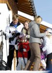 Lech 19 februari 2011
Fotosessie met de koninklijke familie in Lech. Aanwezig waren Koningin Beatrix Prins Willem Alexander Maxima Prinses Amalai Ariane en Alexia aslmede Prins Constantijn met zijn vrouw Prinses Laurentien en kinderen en Prins Friso met zijn vrouw Mabel Wisse Smit en hun kinderen.
Peter Smulders bv