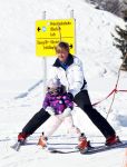 Lech 19 februari 2011
Fotosessie met de koninklijke familie in Lech. Aanwezig waren Koningin Beatrix Prins Willem Alexander Maxima Prinses Amalai Ariane en Alexia aslmede Prins Constantijn met zijn vrouw Prinses Laurentien en kinderen en Prins Friso met zijn vrouw Mabel Wisse Smit en hun kinderen.
Peter Smulders bv