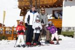 Lech 19 februari 2011
Fotosessie met de koninklijke familie in Lech. Aanwezig waren Koningin Beatrix Prins Willem Alexander Maxima Prinses Amalai Ariane en Alexia aslmede Prins Constantijn met zijn vrouw Prinses Laurentien en kinderen en Prins Friso met zijn vrouw Mabel Wisse Smit en hun kinderen.
Peter Smulders bv