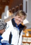 Lech 19 februari 2011
Fotosessie met de koninklijke familie in Lech. Aanwezig waren Koningin Beatrix Prins Willem Alexander Maxima Prinses Amalai Ariane en Alexia aslmede Prins Constantijn met zijn vrouw Prinses Laurentien en kinderen en Prins Friso met zijn vrouw Mabel Wisse Smit en hun kinderen.
Peter Smulders bv