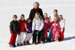 Lech 19 februari 2011
Fotosessie met de koninklijke familie in Lech. Aanwezig waren Koningin Beatrix Prins Willem Alexander Maxima Prinses Amalai Ariane en Alexia aslmede Prins Constantijn met zijn vrouw Prinses Laurentien en kinderen en Prins Friso met zijn vrouw Mabel Wisse Smit en hun kinderen.
Peter Smulders bv