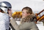 Lech 19 februari 2011
Fotosessie met de koninklijke familie in Lech. Aanwezig waren Koningin Beatrix Prins Willem Alexander Maxima Prinses Amalai Ariane en Alexia aslmede Prins Constantijn met zijn vrouw Prinses Laurentien en kinderen en Prins Friso met zijn vrouw Mabel Wisse Smit en hun kinderen. Amalia met Au pair
Peter Smulders bv
