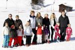 Lech 19 februari 2011
Fotosessie met de koninklijke familie in Lech. Aanwezig waren Koningin Beatrix Prins Willem Alexander Maxima Prinses Amalai Ariane en Alexia aslmede Prins Constantijn met zijn vrouw Prinses Laurentien en kinderen en Prins Friso met zijn vrouw Mabel Wisse Smit en hun kinderen.
Peter Smulders bv