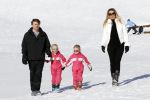 Lech 19 februari 2011
Fotosessie met de koninklijke familie in Lech. Aanwezig waren Koningin Beatrix Prins Willem Alexander Maxima Prinses Amalai Ariane en Alexia aslmede Prins Constantijn met zijn vrouw Prinses Laurentien en kinderen en Prins Friso met zijn vrouw Mabel Wisse Smit en hun kinderen.
Peter Smulders bv