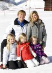 Lech 19 februari 2011
Fotosessie met de koninklijke familie in Lech. Aanwezig waren Koningin Beatrix Prins Willem Alexander Maxima Prinses Amalai Ariane en Alexia aslmede Prins Constantijn met zijn vrouw Prinses Laurentien en kinderen en Prins Friso met zijn vrouw Mabel Wisse Smit en hun kinderen.
Peter Smulders bv