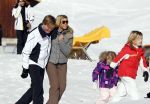 Lech 19 februari 2011
Fotosessie met de koninklijke familie in Lech. Aanwezig waren Koningin Beatrix Prins Willem Alexander Maxima Prinses Amalai Ariane en Alexia aslmede Prins Constantijn met zijn vrouw Prinses Laurentien en kinderen en Prins Friso met zijn vrouw Mabel Wisse Smit en hun kinderen.
Peter Smulders bv