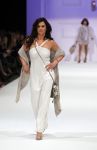 Amsterdam 7 maart 2011
Modeshow Jos v raak in de westergasfabriek met als modellen oa Georgina Verbaan Irene v d Laar Froukje de Both Quinty Trustfull Marvy Rieder en Kim Feenstra.
Peter Smulders bv