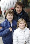 Almere 13 februari 2011
Premiere Yogi Beer in bioscoop Almere. Toine v peperstraten met zoon en dochter
Peter Smulders bv