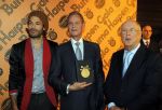 Utrecht 3 maart 2011
Uitreiking gouden en zilveren harpen in Vredenburg. Tony Berkt met kane en Alain Clark en Willem v Kooten
Peter Smulders bv