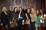 Hilversum 23 februari 2012
Perspresentatie RTL 5 in studio 21. Ad Visser met diverse dames 
Peter Smulders bv
