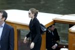Amsterdam 14 maart 2012
Angeliina Jolie met kinderen in bootje op grachten Amsterdam.
Peter Smulders bv