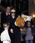 Amsterdam 15 maart 2012
Angelina Jolie and her kids leave the amstel hotel early in the morning.
Peter Smulders bv