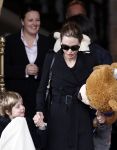 Amsterdam 15 maart 2012
Angelina Jolie and her kids leave the amstel hotel early in the morning.
Peter Smulders bv