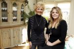 Volendam 11 februari 2012
Annie Schilder met haar zwangere dochter Anja.
Peter Smulders bv