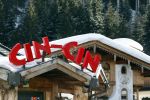 Gerlos 7 maart 2012
Job Nieuwenhuizen (de bus) met vrouw en kinderen skien in Gerlos. apres skihut Cin Cin
Peter Smulders bv
