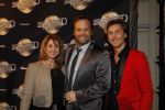 Amsterdam 17 februari 2012
Premiere Saturday night fever in Carre.
Carlo Boszhard met partner Herald
Peter Smulders bv