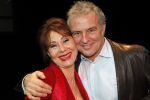 Hoofddorp 6 februari 2012
Premiere eten met vrienden met oa Rick Engelkes Lone v Roosendaal Miryanna v Reeden en Kees Boot in de schouwburg van Hoofddorp. Carolien v d Berg met Huub Stapel
Peter Smulders bv