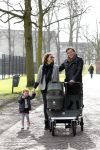 Haarlem 8 maart 2012
Caspar Burgi met zijn zoon Roque vrouw Barbara en dochter Eden in Haarlem.
Peter Smulders