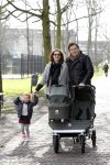 Haarlem 8 maart 2012
Caspar Burgi met zijn zoon Roque vrouw Barbara en dochter Eden in Haarlem.
Peter Smulders