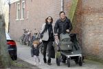 Haarlem 8 maart 2012
Caspar Burgi met zijn zoon Roque vrouw Barbara en dochter Eden in Haarlem.
Peter Smulders