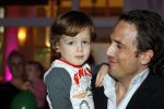 Amsterdam 14 maart 2012
Mama van het jaar verkiezing bij artis. Vriend Chantal janzen Marco met zoon
Peter Smulders bv