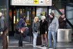 Schiphol 16 februari 2012
Patricia Paay en Nicky v Dam halen Christina Curry en haar vriend op op schiphol.
Peter Smulders bv