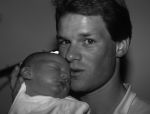 Eindhoven, 6 Mei 1990
Erwin Koeman met zijn vrouw Emmy Koeman en jongste zoon Len Koeman
Foto Peter Smulders
