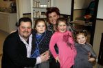Tiel 12 februari 2012
Marloes Duijts de vrouw van Frans Duijts opent haar kapsalon .
Peter Smulders bv