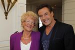 Amsterdam 11 maart 2012
Modeshow Frans Molenaar in het Amstel hotel. Gerard Joling met moeder
Peter Smulders bv