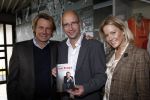 Amsterdam 14 februari 2012
Hans Kraay met zijn vrouw Sophie en schrijver Iwan Tol bij presentatie boek bij ajax op de toekomst.
Peter Smulders bv