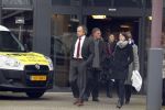 Made, 16 Februari 2012
Minister van Landbouw Henk Bleker (58 jaar) samen met zijn vriendin, Barbara Rijlaarsdam (26 jaar), journaliste bij het NRC nadat ze samen met de moeder van Barbara op bezoek zijn geweest bij de oma van Barbara.
Foto Peter Smulders BV