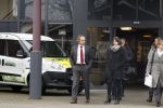 Made, 16 Februari 2012
Minister van Landbouw Henk Bleker (58 jaar) samen met zijn vriendin, Barbara Rijlaarsdam (26 jaar), journaliste bij het NRC nadat ze samen met de moeder van Barbara op bezoek zijn geweest bij de oma van Barbara.
Foto Peter Smulders BV
