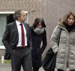 Made, 16 Februari 2012
Minister van Landbouw Henk Bleker (58 jaar) samen met zijn vriendin, Barbara Rijlaarsdam (26 jaar), journaliste bij het NRC nadat ze samen met de moeder van Barbara op bezoek zijn geweest bij de oma van Barbara.
Foto Peter Smulders BV