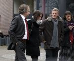 Made, 16 Februari 2012
Minister van Landbouw Henk Bleker (58 jaar) samen met zijn vriendin, Barbara Rijlaarsdam (26 jaar), journaliste bij het NRC nadat ze samen met de moeder van Barbara op bezoek zijn geweest bij de oma van Barbara.
Foto Peter Smulders BV
