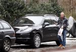 Amsterdam 8 februari 2012
Jack Spijkerman rijdt in een Porsche Cayenne Hybride. Dit is de eerste in Nederland.
Peter Smulders bv