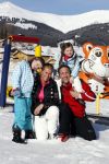 Gerlos 7 maart 2012
Job Nieuwenhuizen (de bus) met vrouw en kinderen skien in Gerlos.
Peter Smulders bv