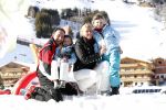 Gerlos 7 maart 2012
Job Nieuwenhuizen (de bus) met vrouw en kinderen skien in Gerlos.
Peter Smulders bv