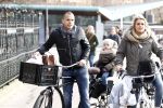 Amsterdam 21 februari 2012
Johnny Charlotte en Jezebel op de fiets in Amsterdam.
Peter Smulders bv