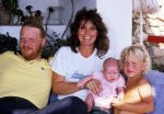 Ibiza, 6 Juli 1988
Kees ter Bruggen met haar gezin
Foto Peter Smulders BV