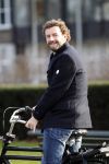 Amsterdam 21 februari 2012
Raymond v d Klundert, Kluun op de fiets in amsterdam.
Peter Smulders bv
