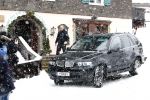Lech 19 februari 2012
Koningin Beatrix en prinses Mabel Wisse Smit vertrekken vanuit hotel Post met BMW X5 van politie naar ziekenhuis in Innsbruck waar Prins Friso ligt na zijn ski ongeluk.
Peter Smulders bv