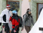 Lech 20 februari 2012
Prins Willem Alexander Prinses Maxima en Prinses Mabel Wisse Smit bij hotel post.
Peter Smulders bv