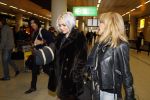 Schiphol 16 februari 2012
Patricia Paay en Nicky v Dam halen Christina Curry en haar vriend op op schiphol.
Peter Smulders bv